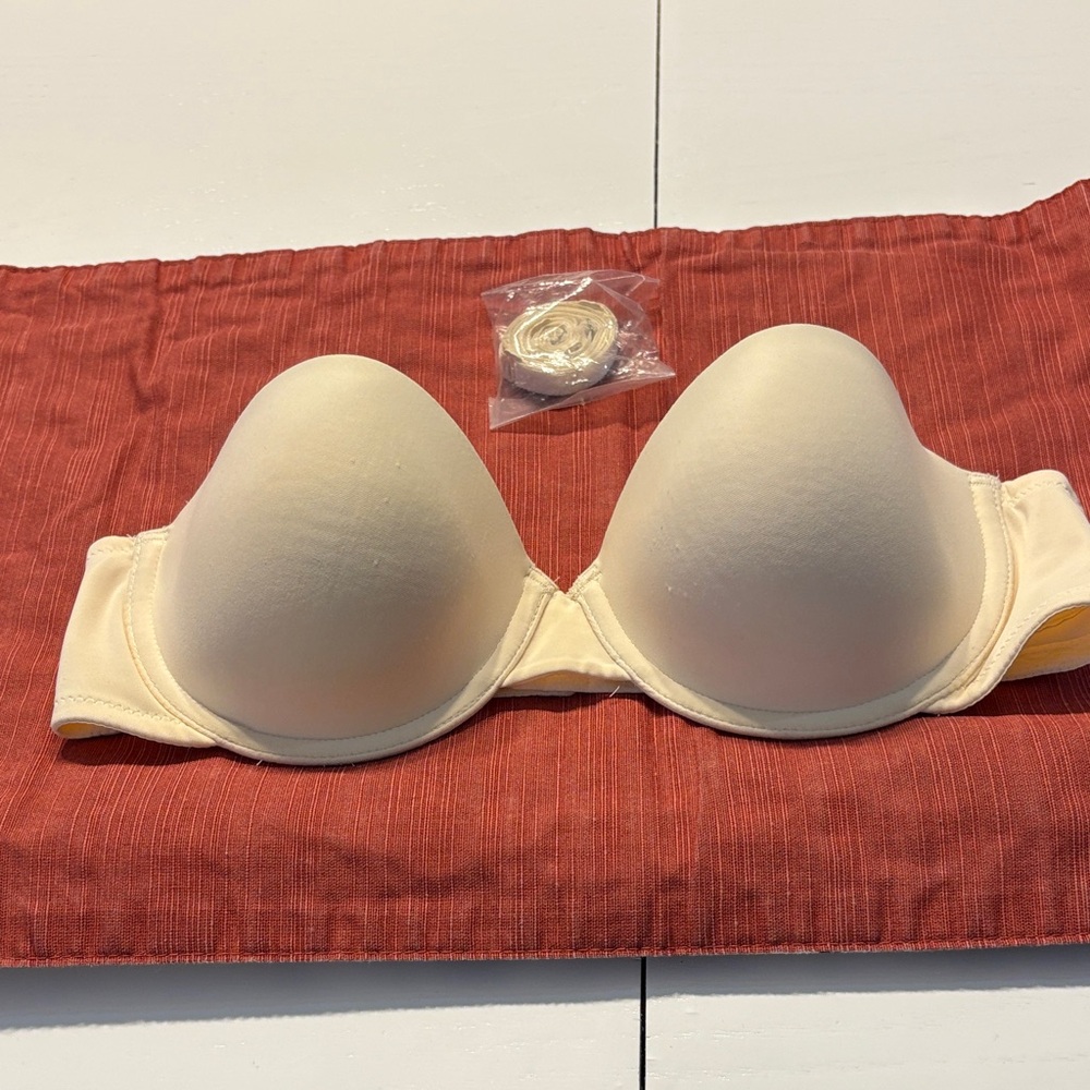 Maidenform Cream Padded Bra 38B